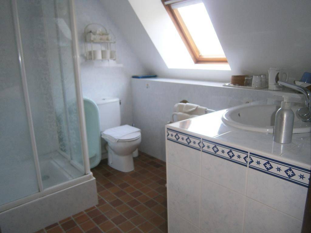Les Chaumieres De Kerimel Bed and Breakfast Ploemel Eksteriør billede