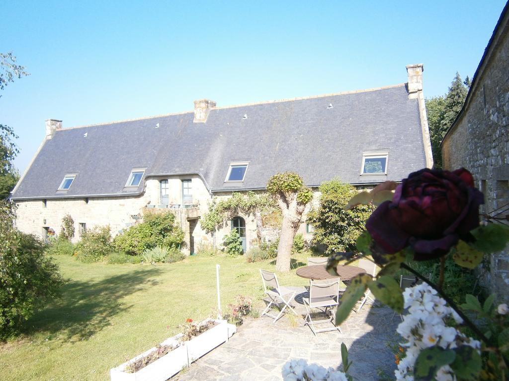 Les Chaumieres De Kerimel Bed and Breakfast Ploemel Eksteriør billede