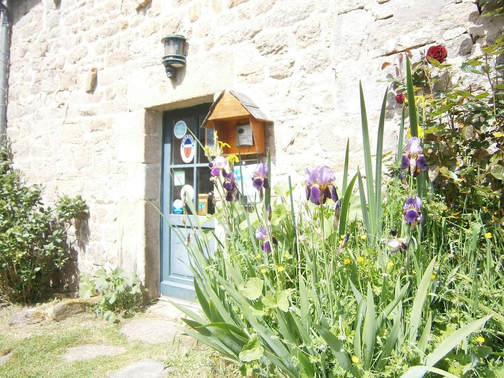 Les Chaumieres De Kerimel Bed and Breakfast Ploemel Eksteriør billede