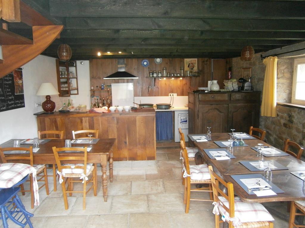 Les Chaumieres De Kerimel Bed and Breakfast Ploemel Eksteriør billede